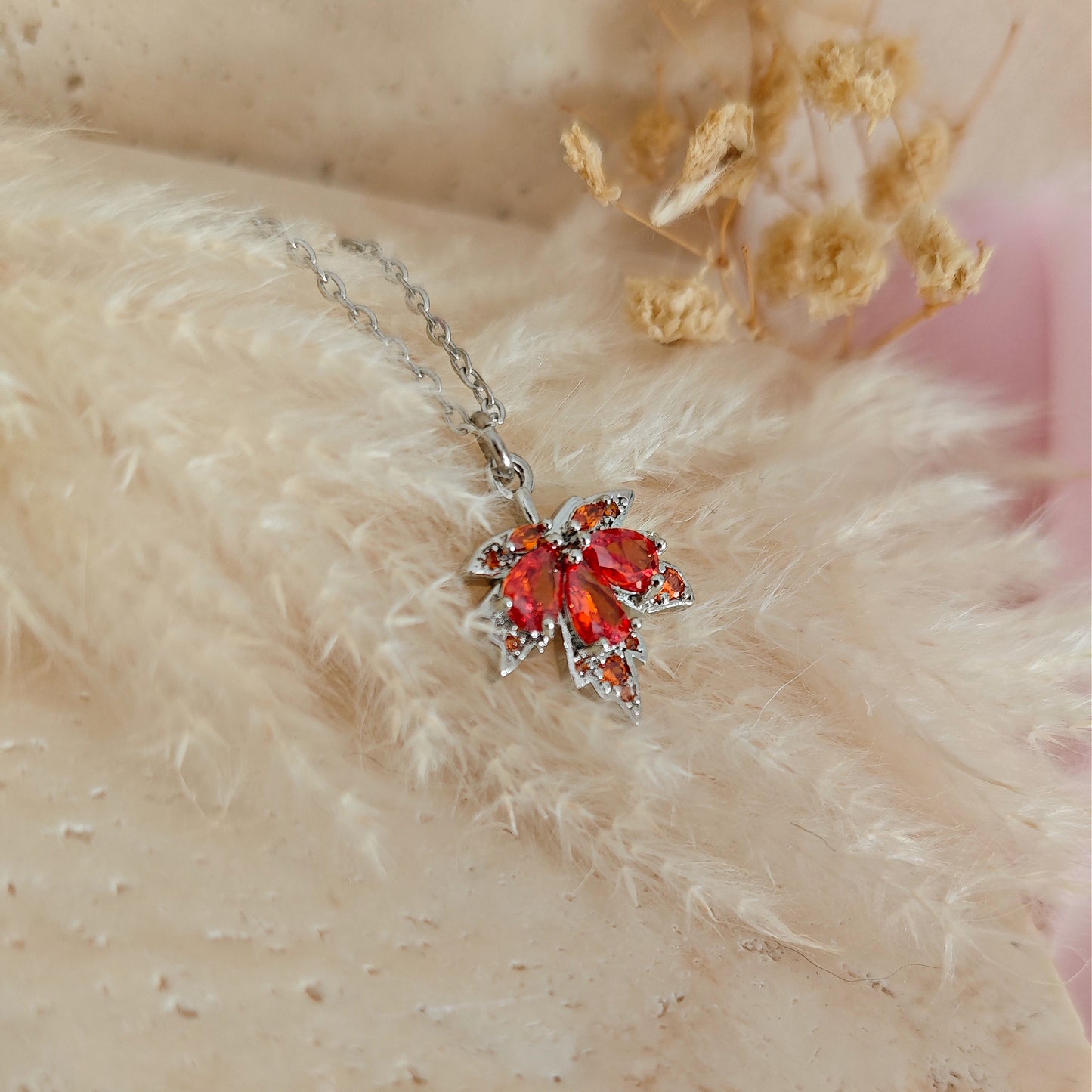 "Magic Maple" necklace, silver