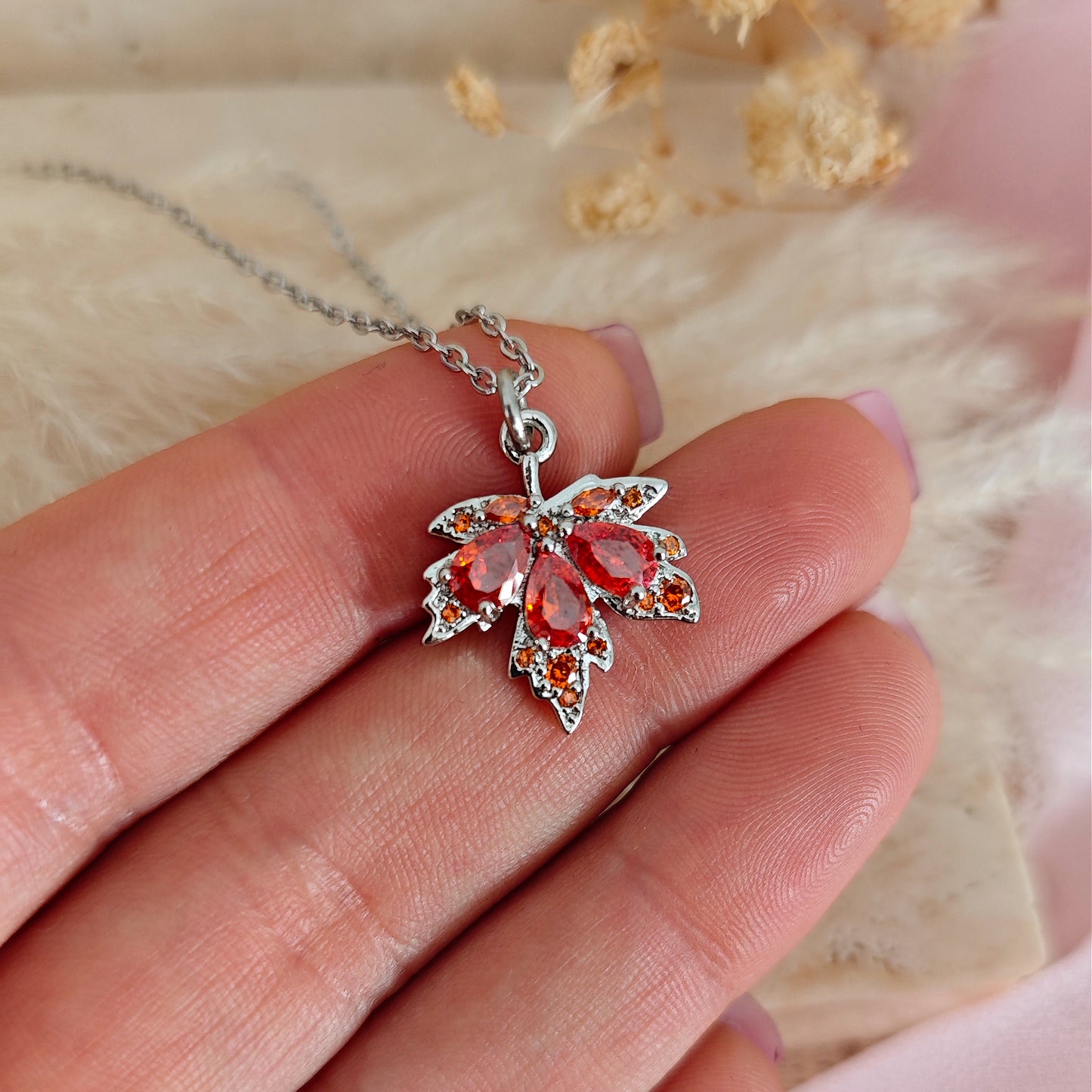 "Magic Maple" necklace, silver