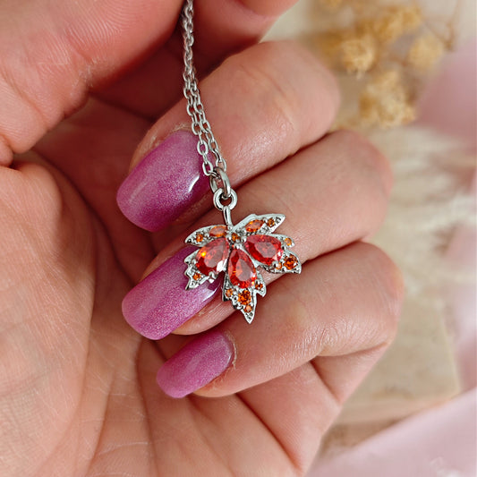 "Magic Maple" necklace, silver