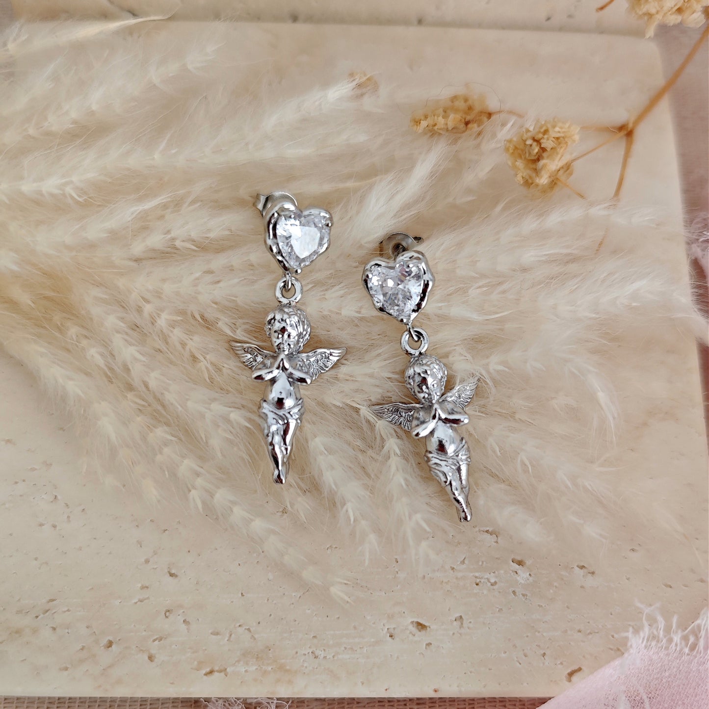 Angel Cherub Romantic Earrings, Guardians Angels Heart Earrings, Coquette Aesthetic Earrings, Dangling Heart and Angel Earrings