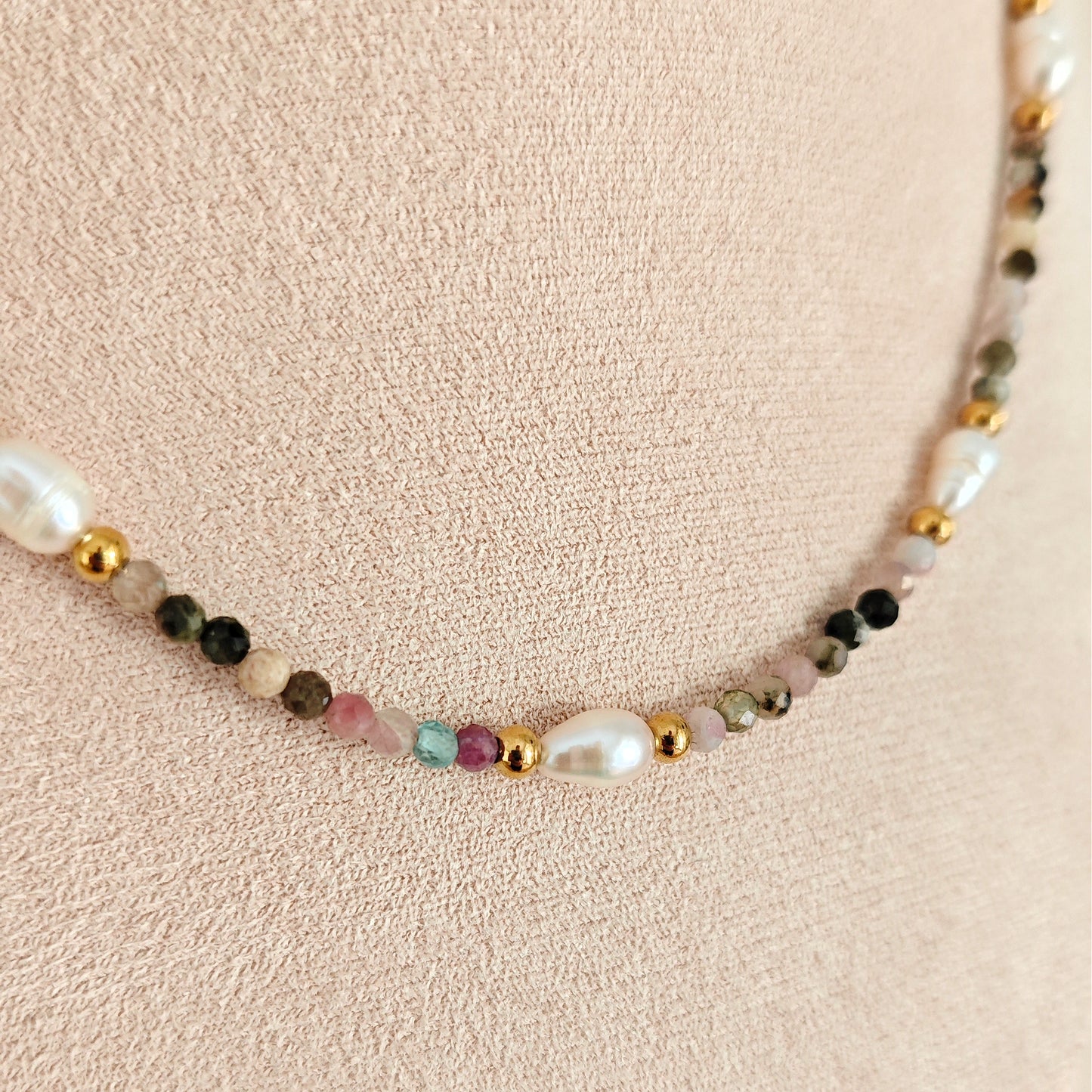 Collana "Sea Breeze" con perle di fiume e Tormalina