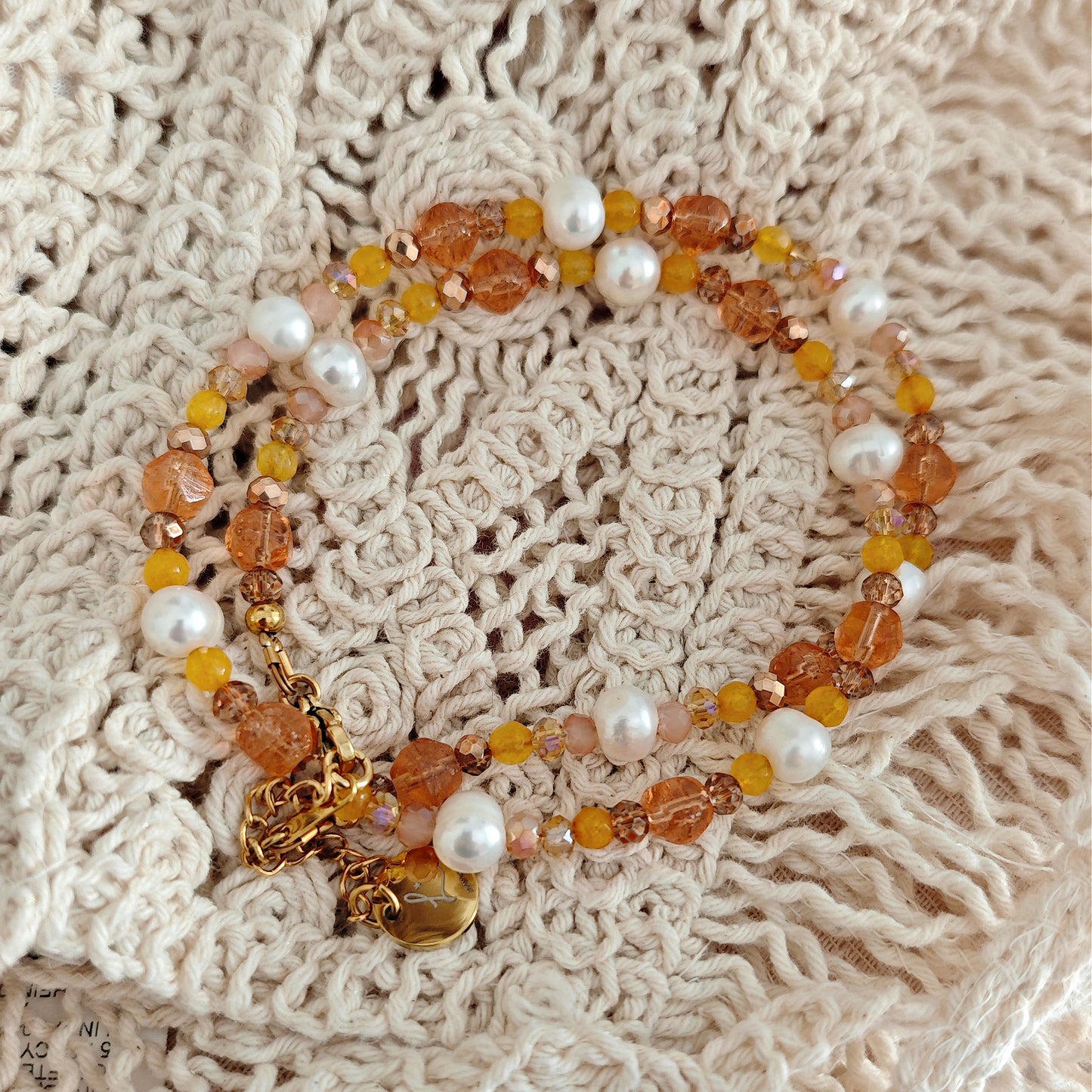 "Golden Sand" necklace with freshwater pearls and Czech beads