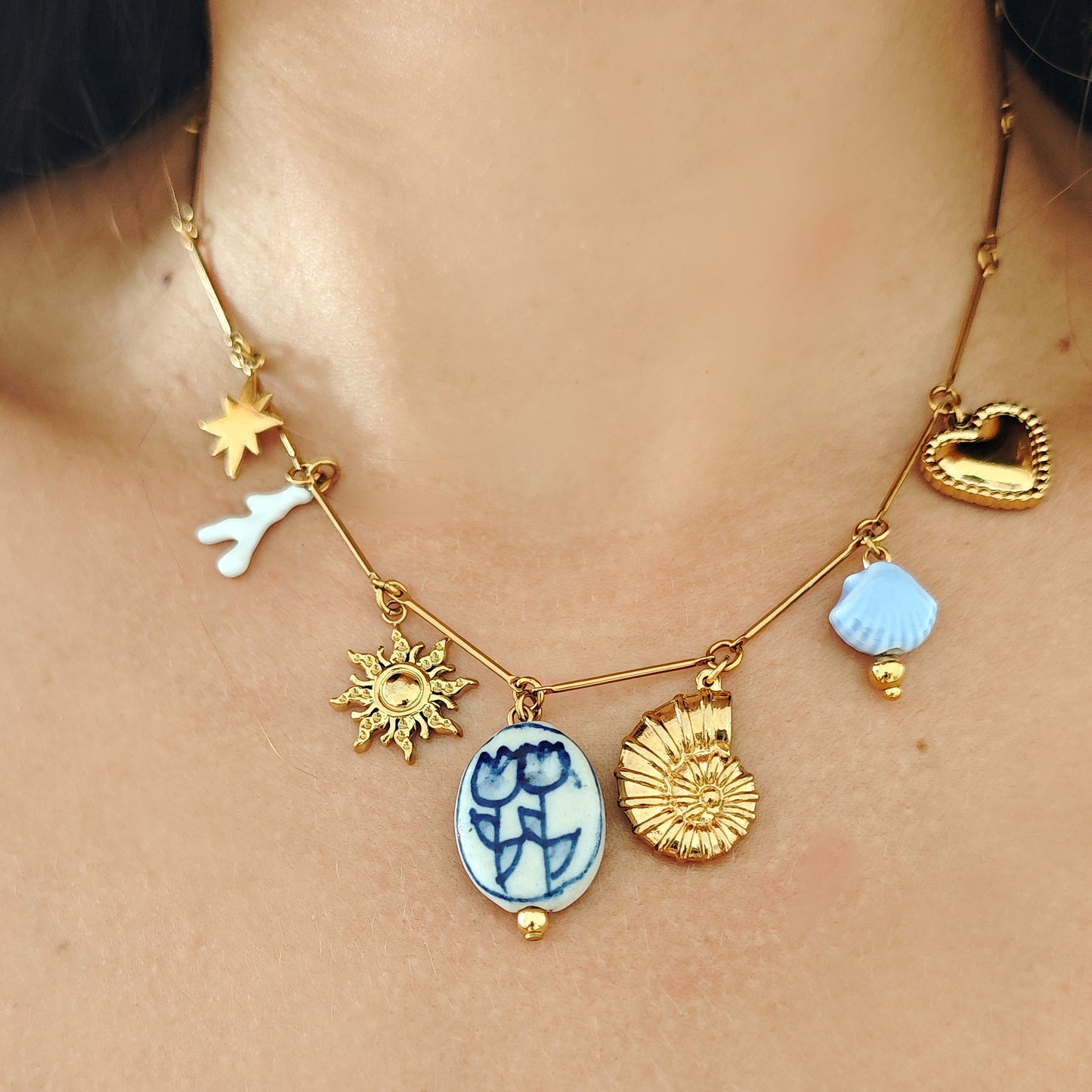 Collana "Salt and Sun" con perle in ceramica dipinta