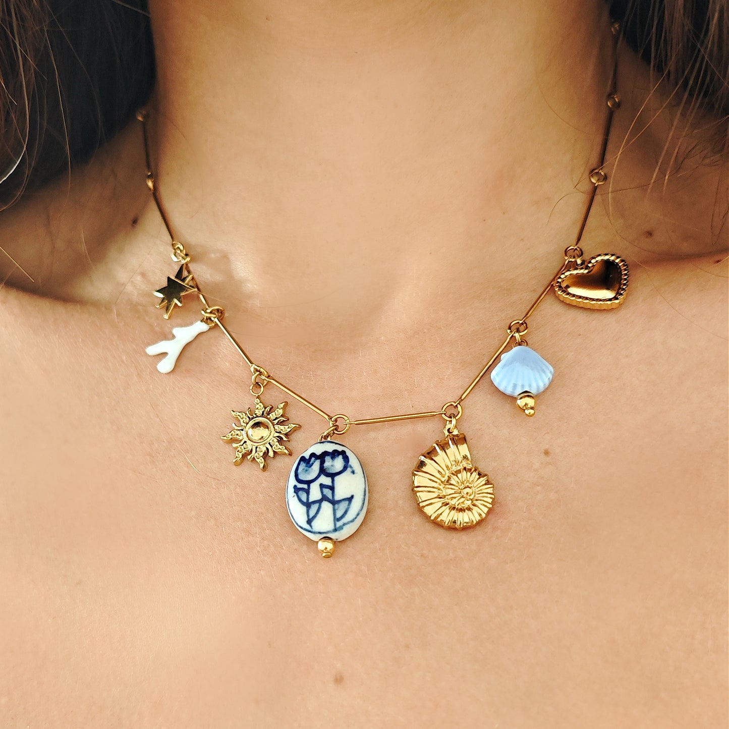 Collana "Salt and Sun" con perle in ceramica dipinta
