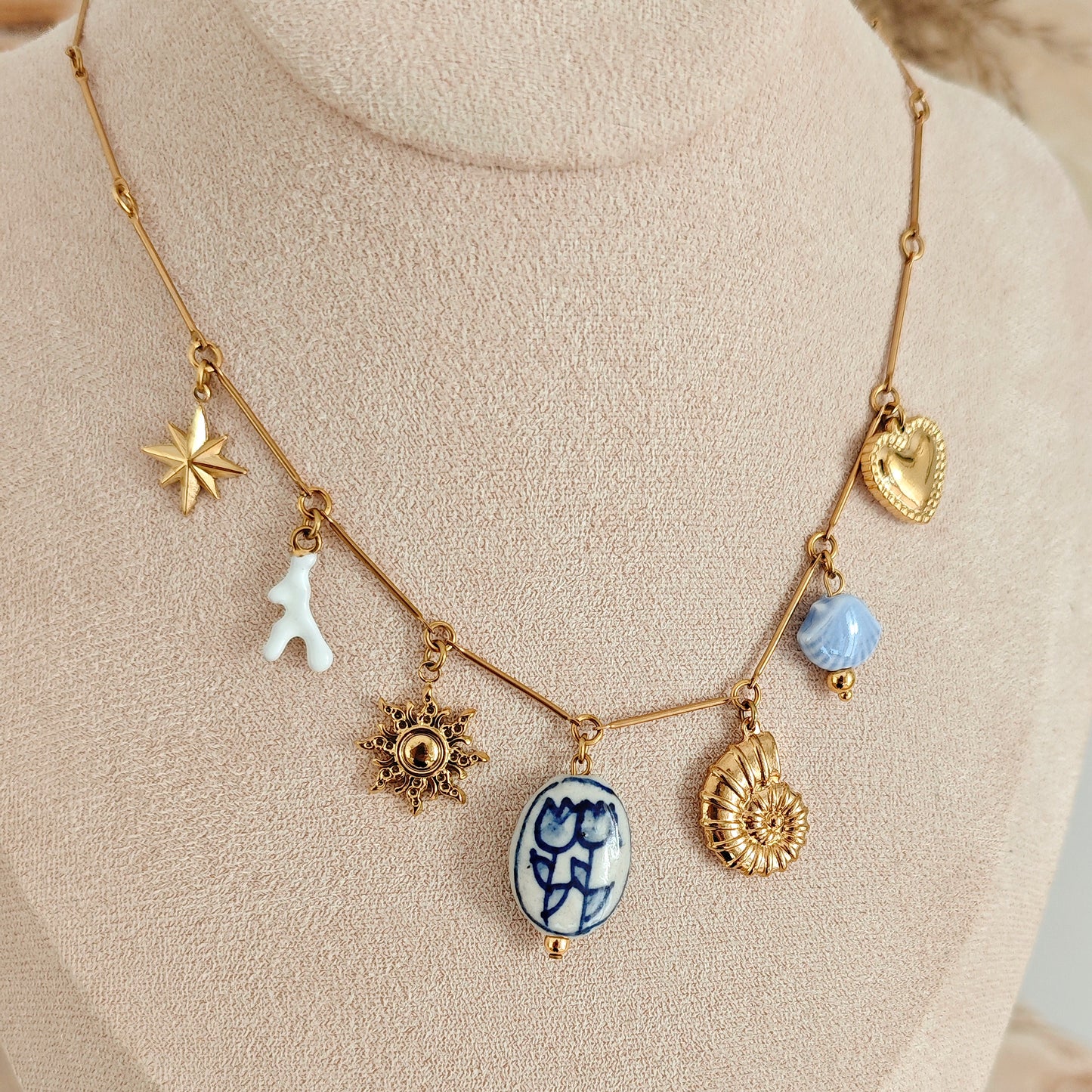 Collana "Salt and Sun" con perle in ceramica dipinta
