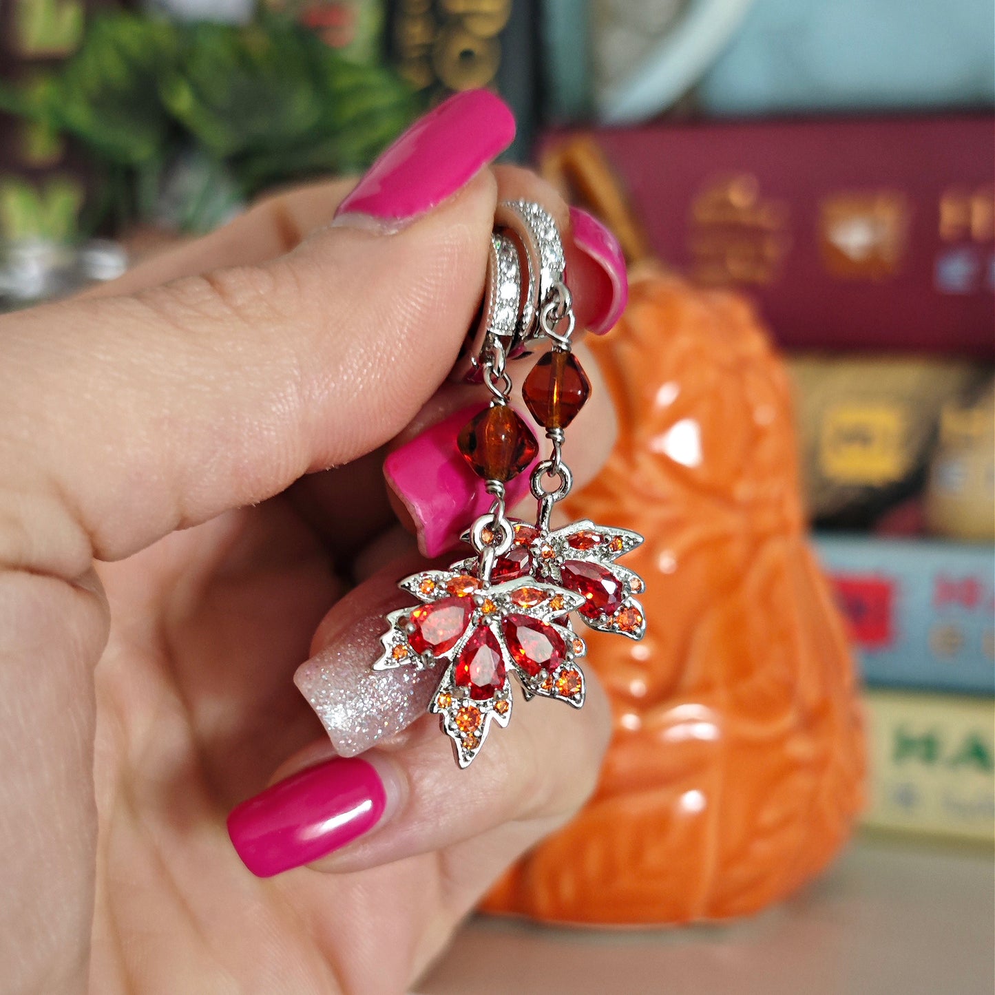 Orecchini "Magic Maple" in ottone placcato oro e zirconia cubica