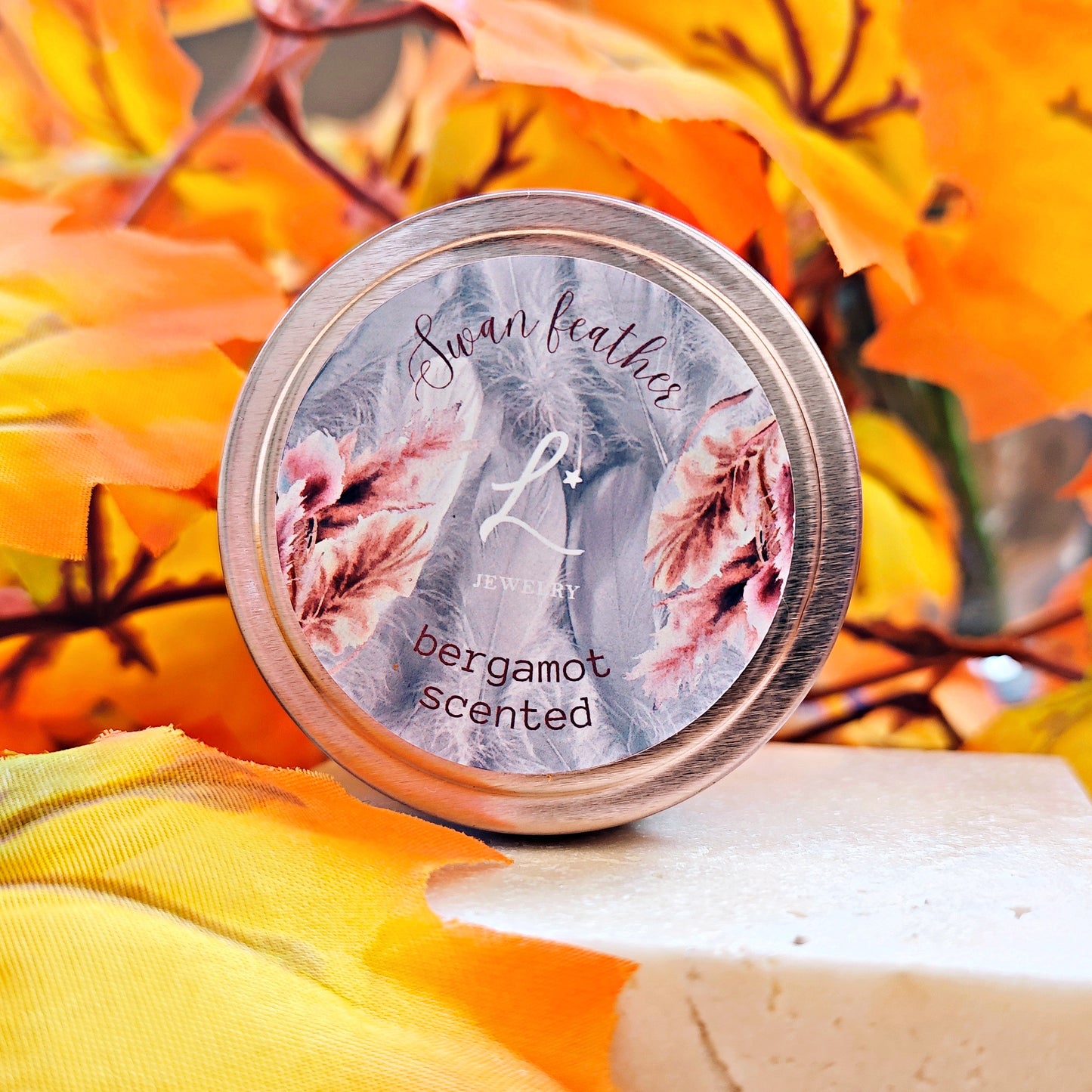 "Swan Feather" Scented candle