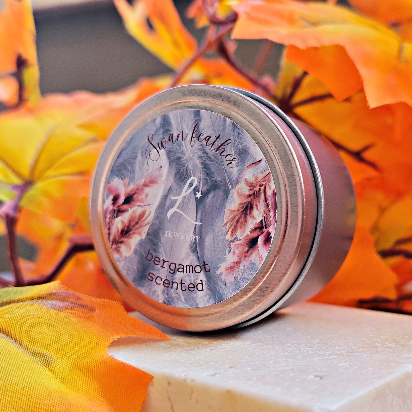 "Swan Feather" Scented candle