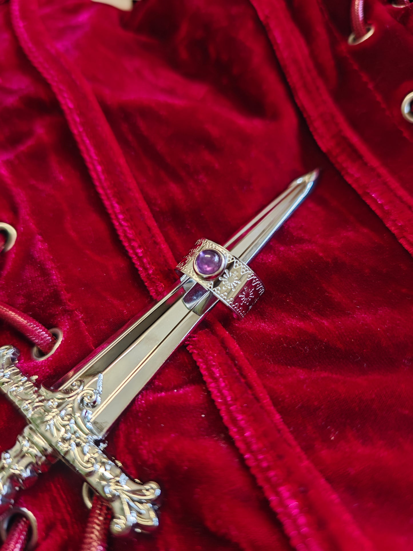 Amethyst Ring "The Star Seer"