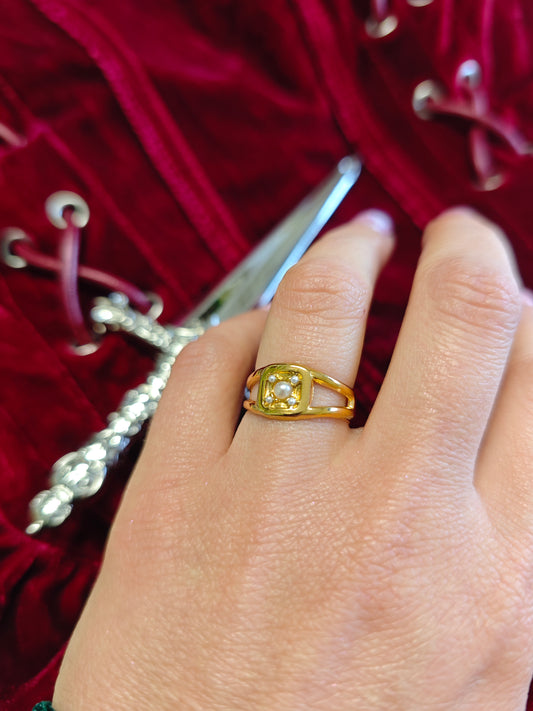 "Guinevere’s Grace" Ring