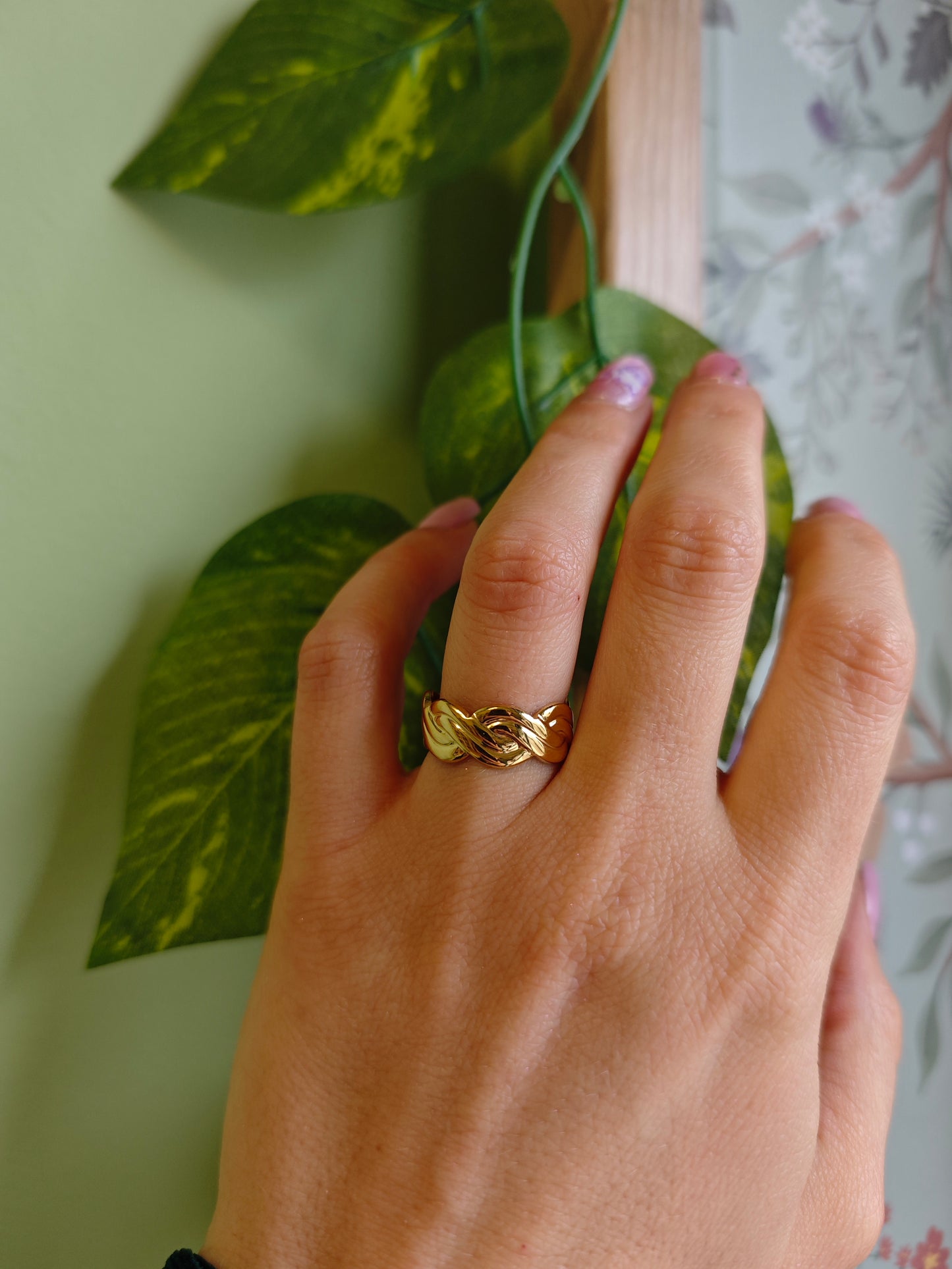 "Eternal Knot" Ring