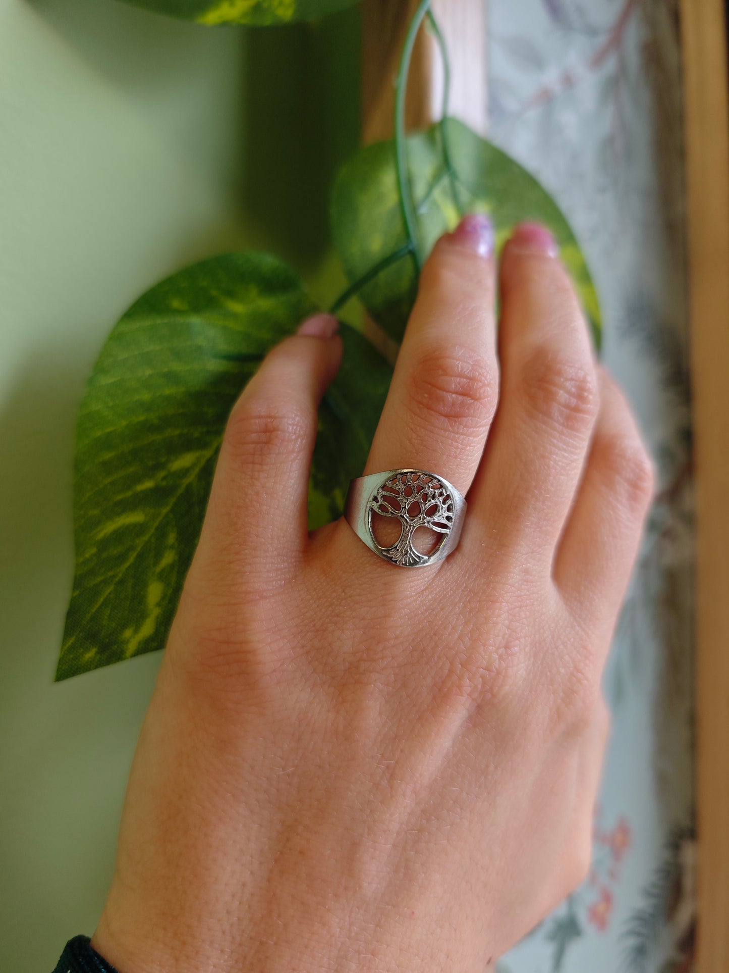 Anello albero della vita "Root of Avalon"