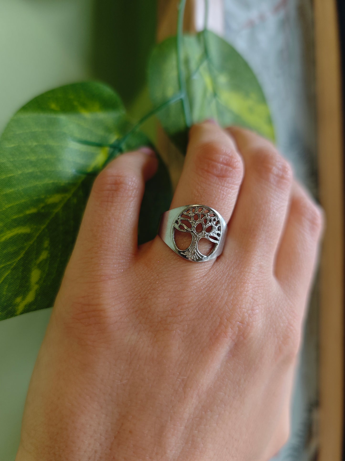 Anello albero della vita "Root of Avalon"