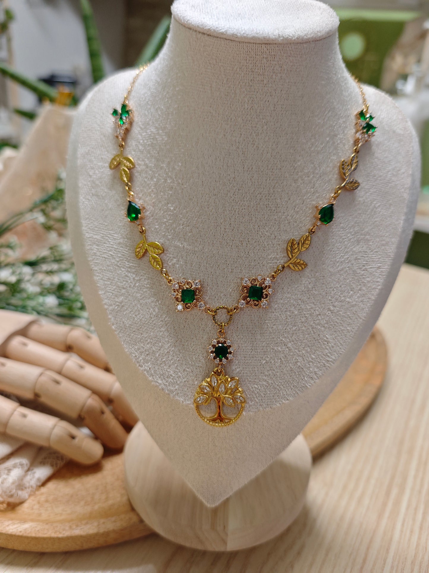 "Brocéliande’s Wisdom" Necklace