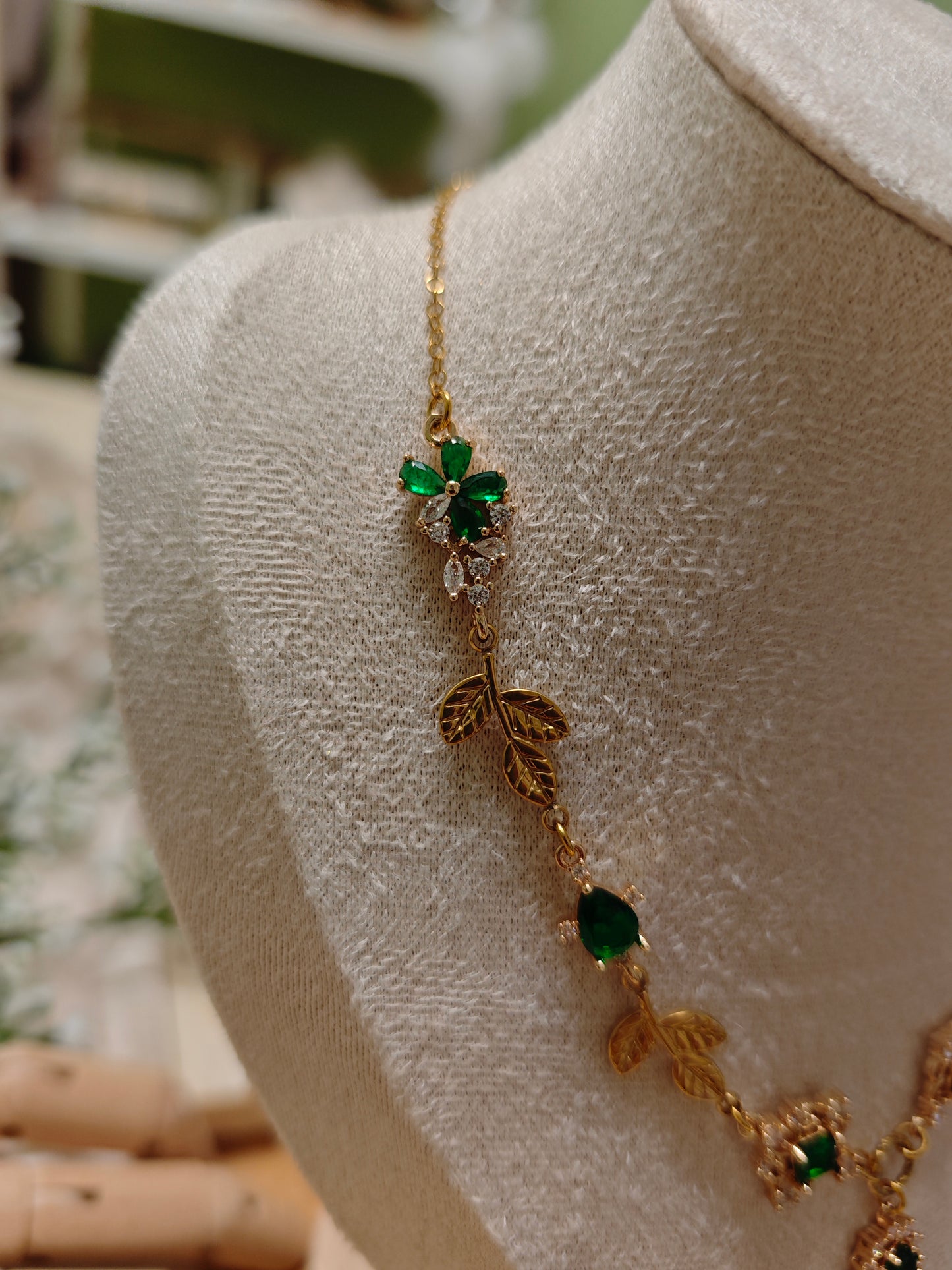 "Brocéliande’s Wisdom" Necklace