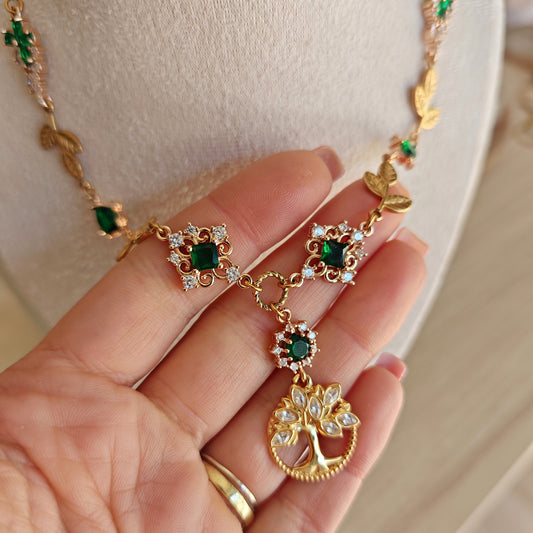 "Brocéliande’s Wisdom" Necklace