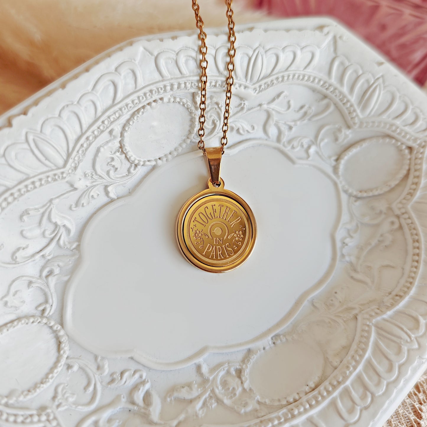 Collana Anastasia con incisione Together in paris - Gold Deluxe solo retro