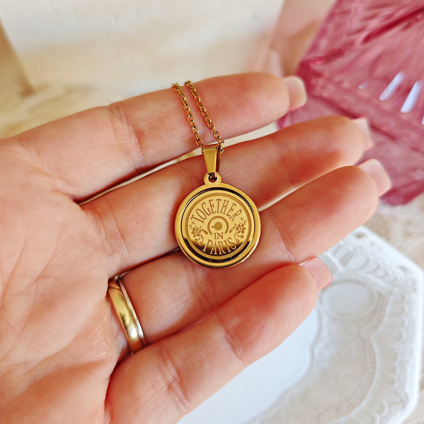 Collana Anastasia con incisione Together in paris - Gold Deluxe solo retro