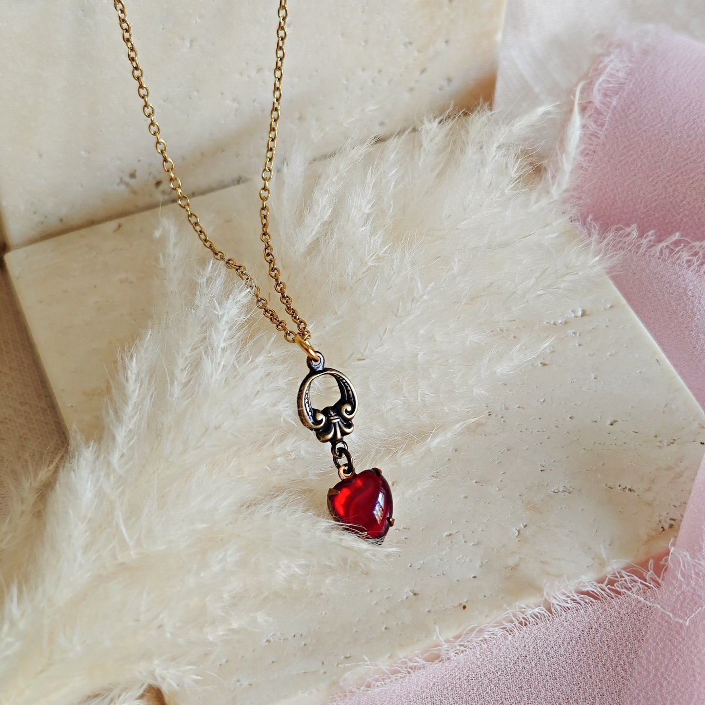 Collana cuore "Heart of the Witch"