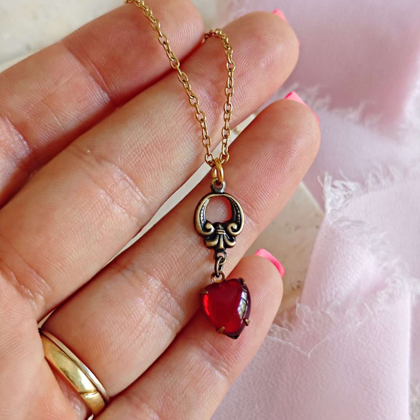 Collana cuore "Heart of the Witch"