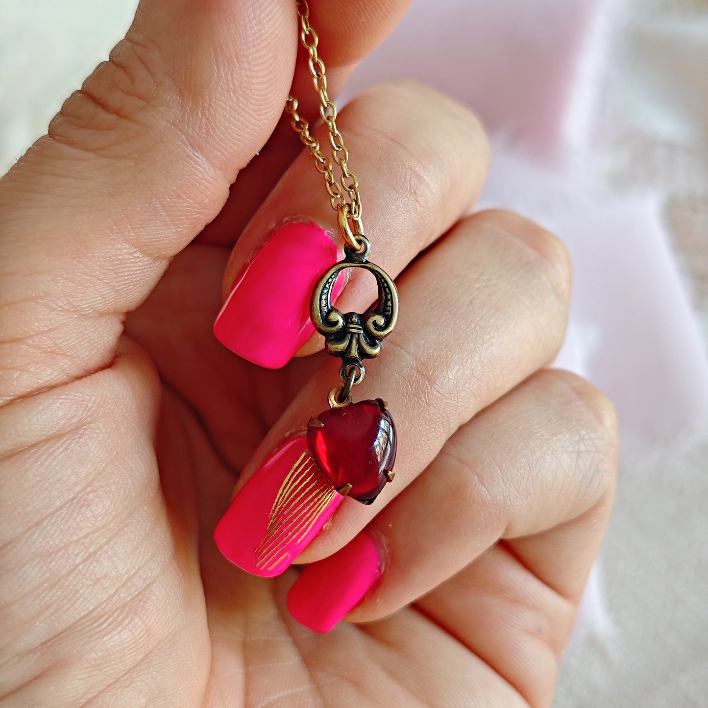 Collana cuore "Heart of the Witch"