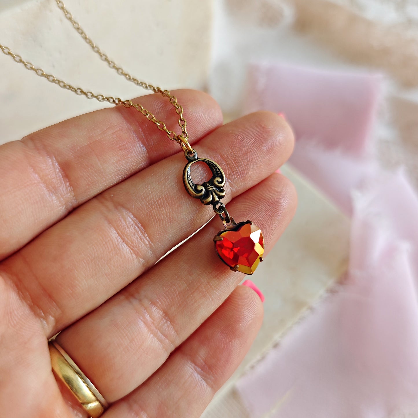 Collana cuore "Heart of the Witch"