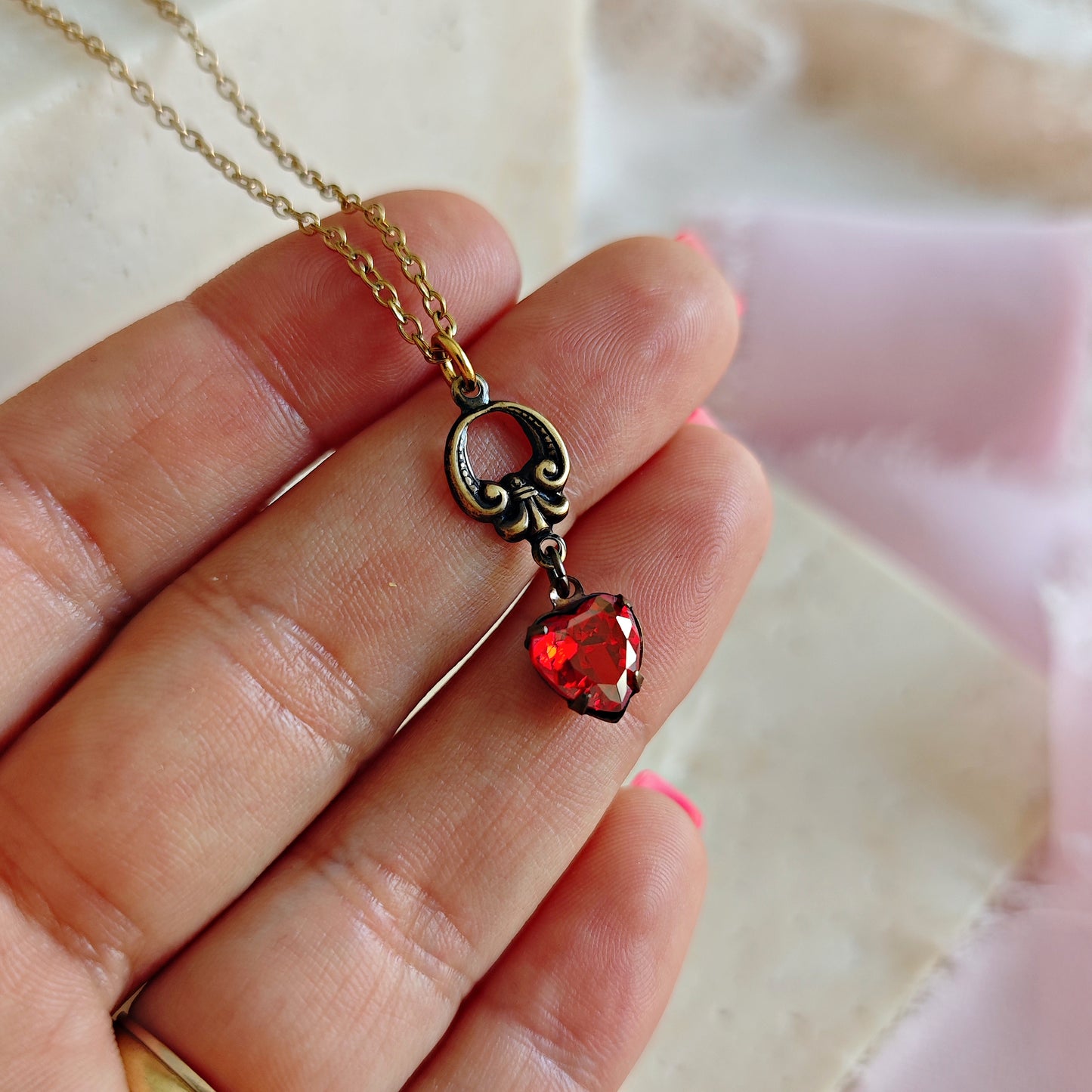 Collana cuore "Heart of the Witch"