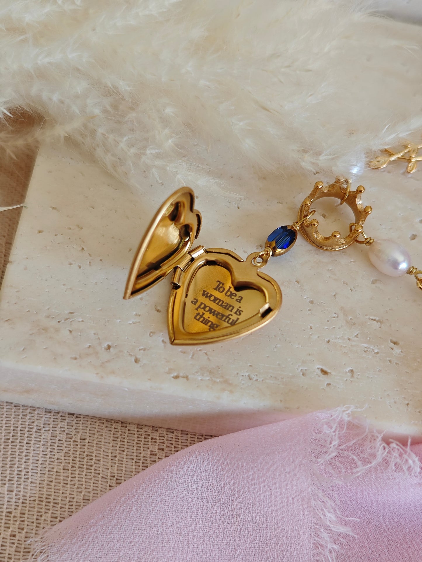 Collana Odissea "Περίφρων" (Perifron, saggia) ispirata a Penelope
