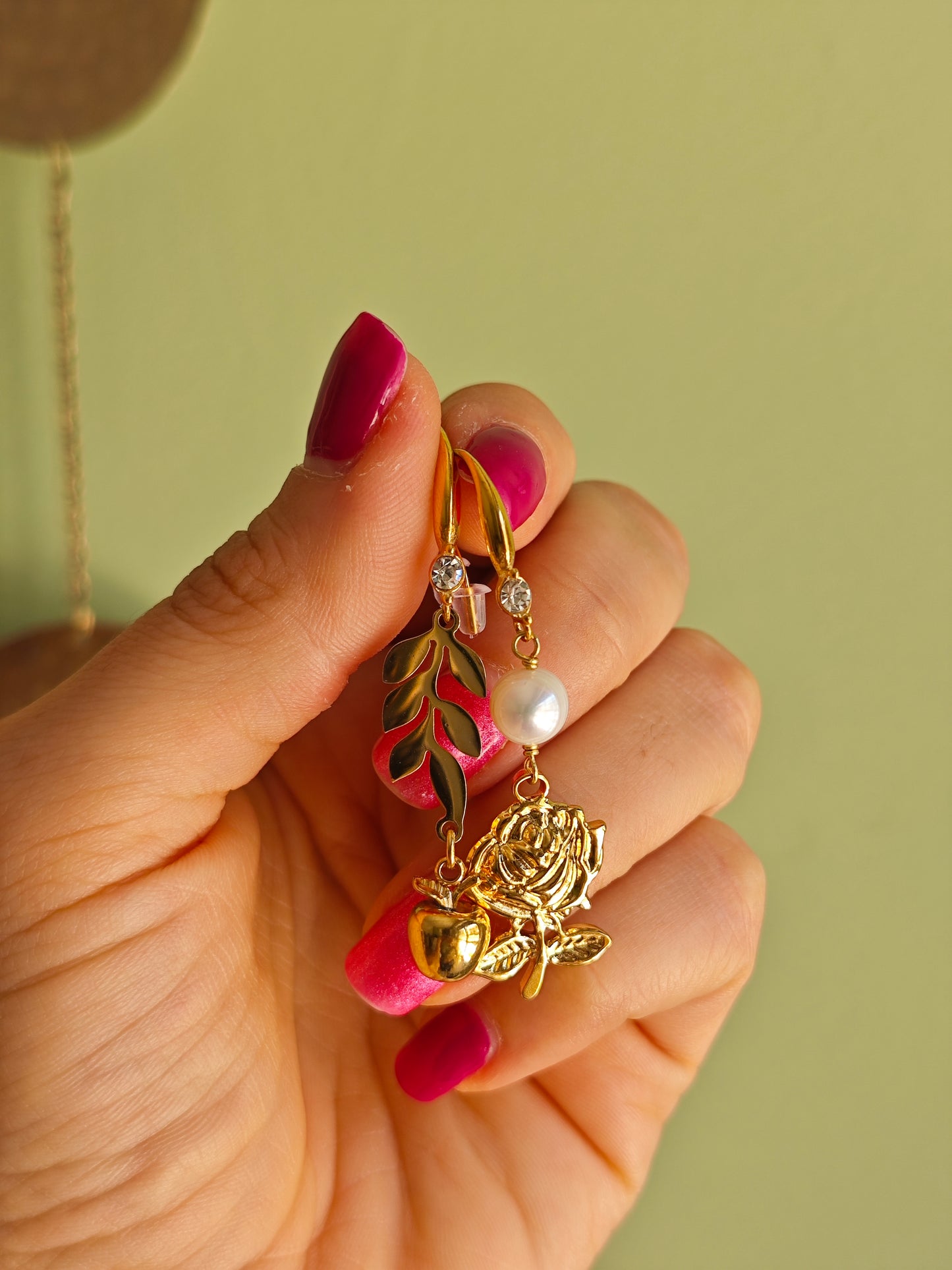Orecchini Odissea "Ἑλένη" (Elena) con rosa, ramo e mela d'oro