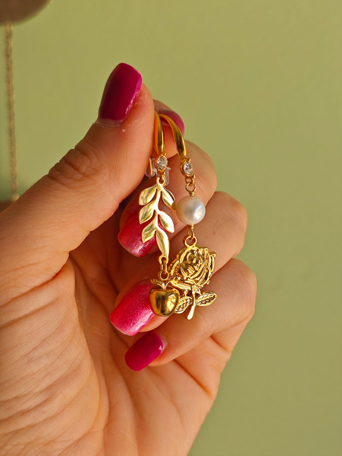 Orecchini Odissea "Ἑλένη" (Elena) con rosa, ramo e mela d'oro