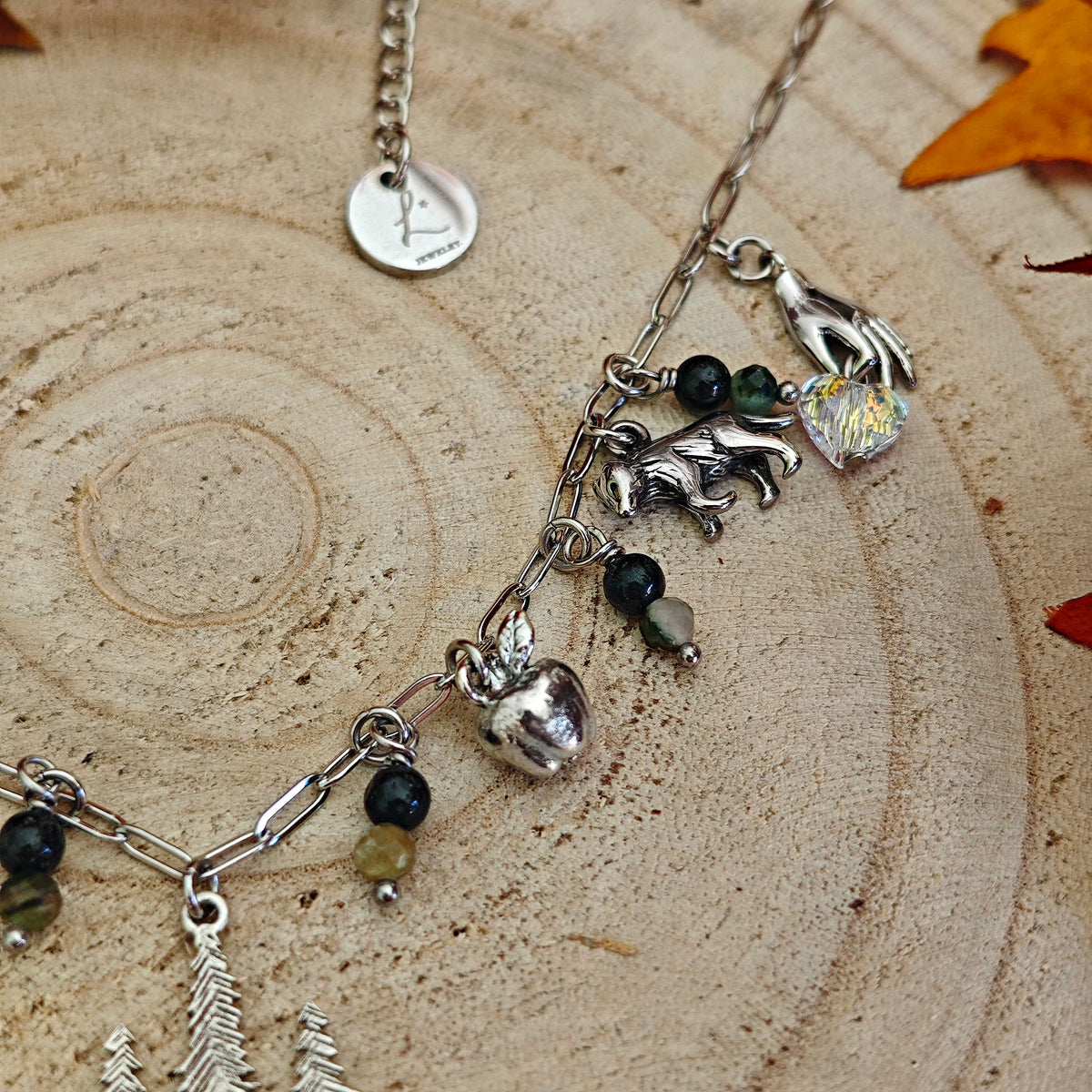 Collana "Hoa Hoa Hoa Season"