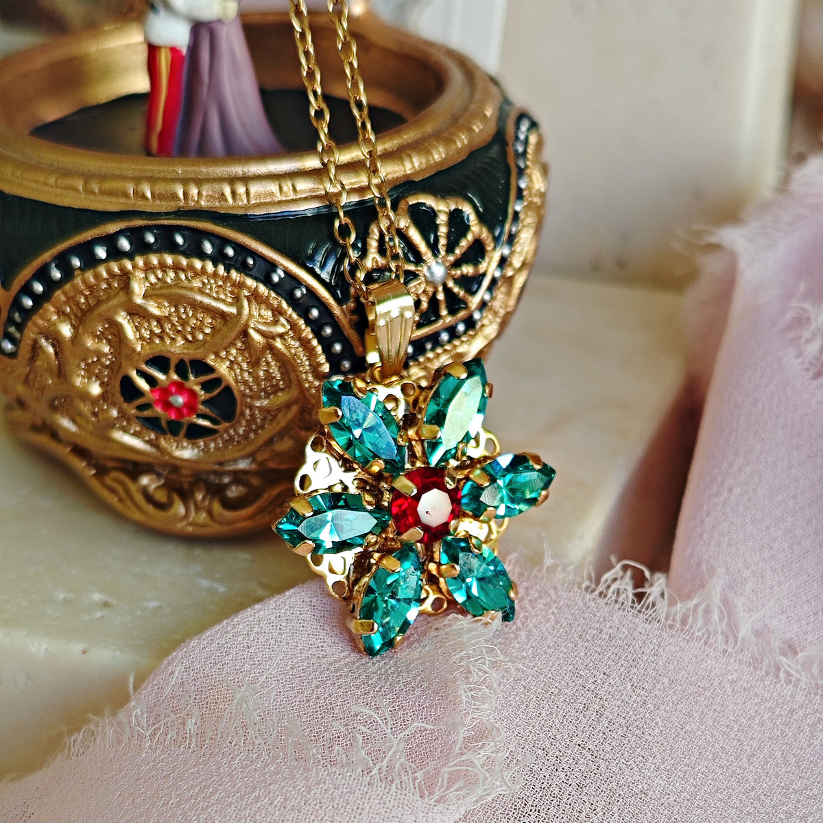 Collana Anastasia con incisione Together in Paris Caribean Green M