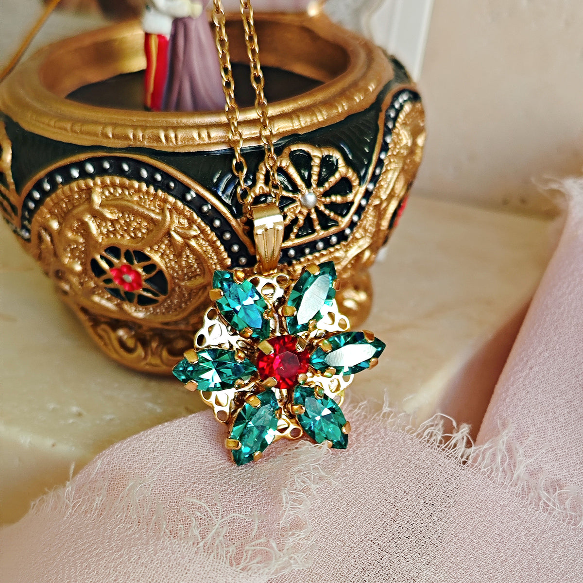 Collana Anastasia con incisione Together in Paris Caribean Green M