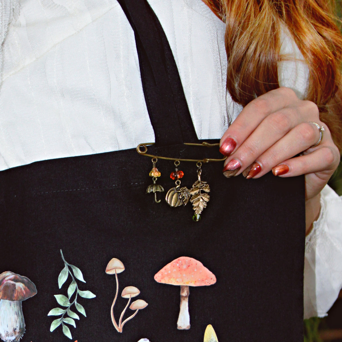 Spilla bronzata "A Little Autumn Spell"
