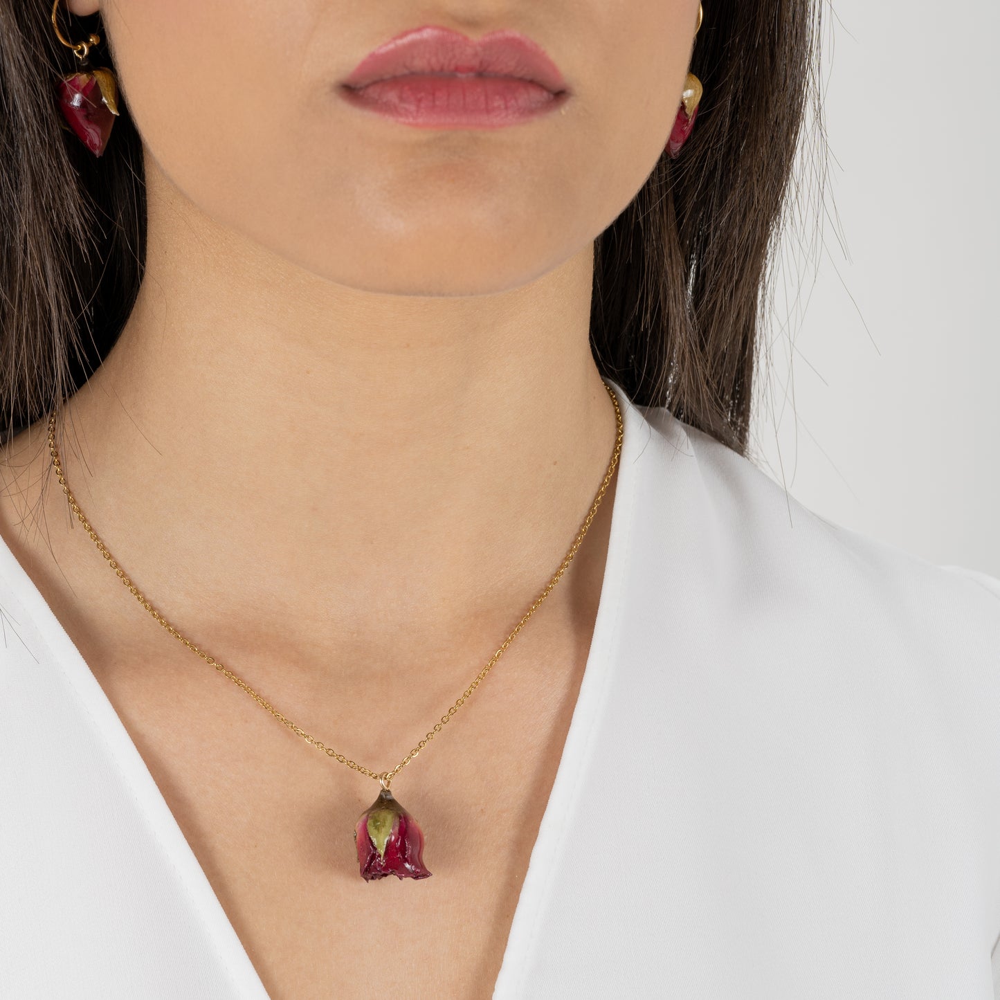 "Sempiterna" Necklace with real rose bud