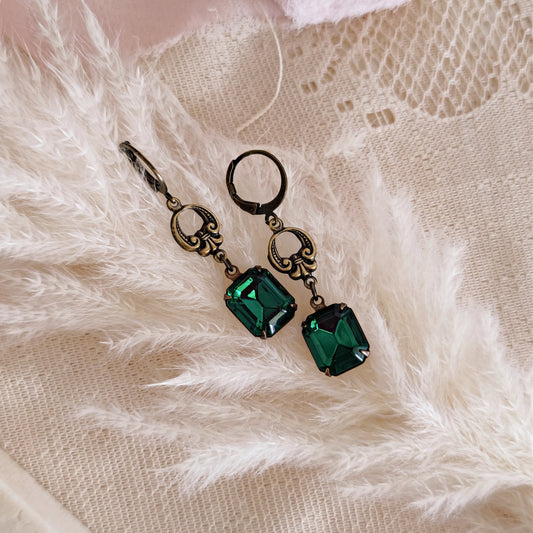 Art Deco Emerald Green Square Dangling Earrings