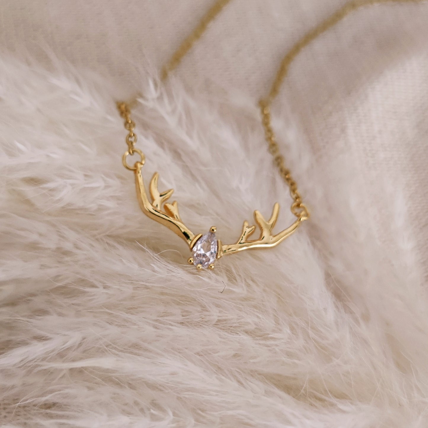 Collana corna di cervo dorate con cristallo cubic zirconia // SANCTA ALINA